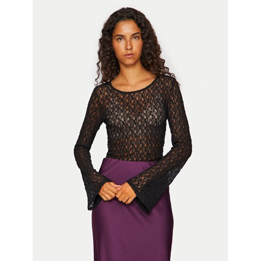 Vila Body Kaylee 14101423 Czarny Slim Fit ze sklepu MODIVO w kategorii Bluzki damskie - zdjęcie 182750153