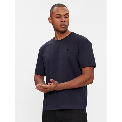 Calvin Klein T-Shirt K10K112749 Granatowy Comfort Fit ze sklepu MODIVO w kategorii T-shirty męskie - zdjęcie 182751864