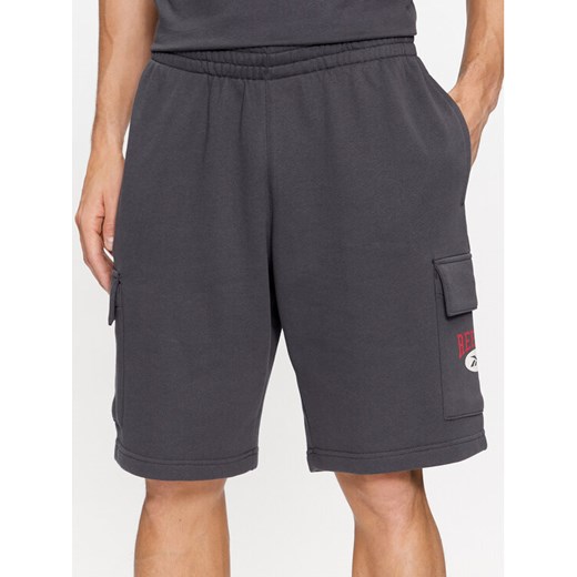 Reebok Szorty sportowe Archive Essentials IL8795 Szary Regular Fit ze sklepu MODIVO w kategorii Spodenki męskie - zdjęcie 182753251