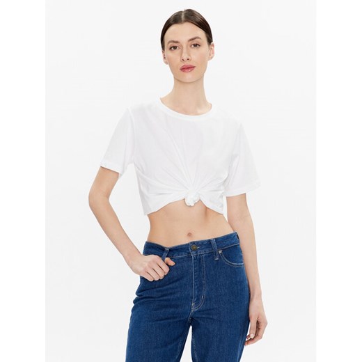 Calvin Klein T-Shirt K20K205410 Biały Regular Fit ze sklepu MODIVO w kategorii Bluzki damskie - zdjęcie 182754944