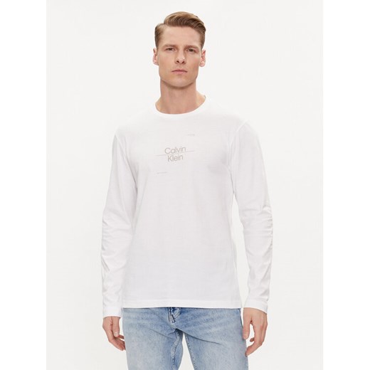 Calvin Klein Longsleeve Line Logo K10K112483 Biały Regular Fit ze sklepu MODIVO w kategorii T-shirty męskie - zdjęcie 182755171