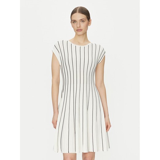DKNY Sukienka codzienna DD4J8E21 Beżowy Regular Fit ze sklepu MODIVO w kategorii Sukienki - zdjęcie 182755860
