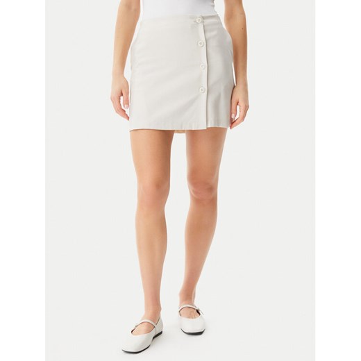 Calvin Klein Jeans Spódnica mini J20J225328 Écru Regular Fit ze sklepu MODIVO w kategorii Spódnice - zdjęcie 182756703