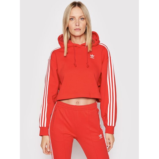 adidas Bluza adicolor Classics HC2017 Czerwony Relaxed Fit ze sklepu MODIVO w kategorii Bluzy damskie - zdjęcie 182757222