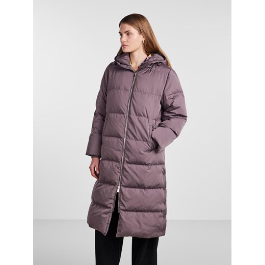 YAS Kurtka puchowa 26023635 Fioletowy Regular Fit ze sklepu MODIVO w kategorii Kurtki damskie - zdjęcie 182757614