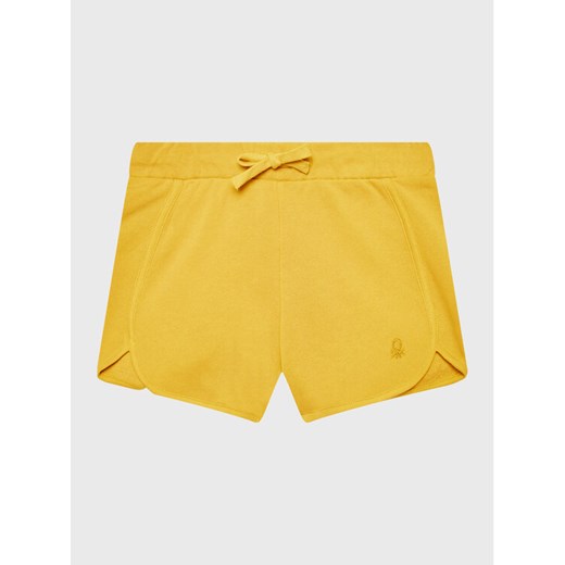 United Colors Of Benetton Szorty sportowe 3J70G900O Żółty Regular Fit ze sklepu MODIVO w kategorii Spodenki niemowlęce - zdjęcie 182759063