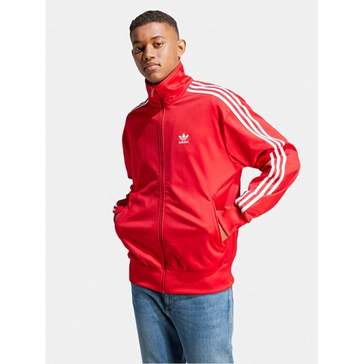adidas Bluza adicolor Classics IJ7060 Czerwony Loose Fit ze sklepu MODIVO w kategorii Bluzy męskie - zdjęcie 182759441