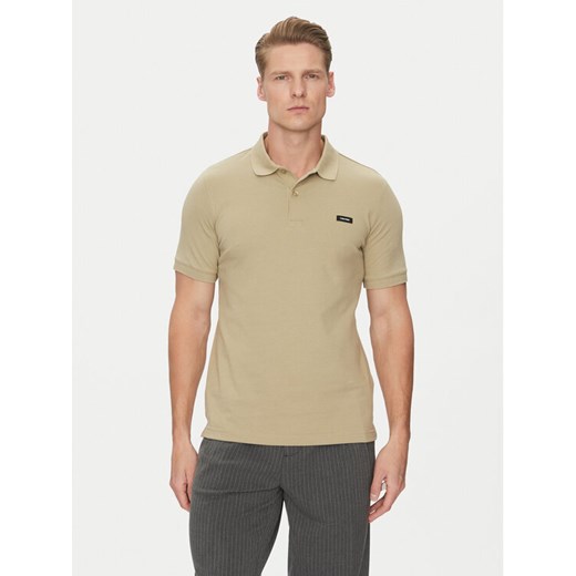 Calvin Klein Polo K10K111196 Beżowy Slim Fit ze sklepu MODIVO w kategorii T-shirty męskie - zdjęcie 182760162
