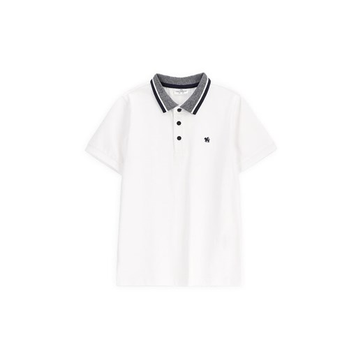 Coccodrillo Polo WC5143602EJB Biały Regular Fit ze sklepu MODIVO w kategorii T-shirty chłopięce - zdjęcie 182760782