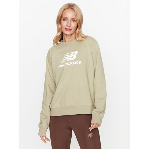 New Balance Bluza Essentials Stacked Logo French Terry Crewneck WT31532 Zielony Regular Fit ze sklepu MODIVO w kategorii Bluzy damskie - zdjęcie 182760820