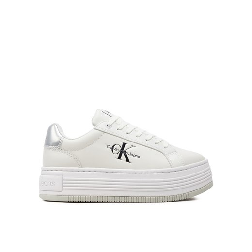 Calvin Klein Jeans Sneakersy Bold Platf Low Lace Lth Ml Mtl YW0YW01516 Biały ze sklepu MODIVO w kategorii Buty sportowe damskie - zdjęcie 182761133