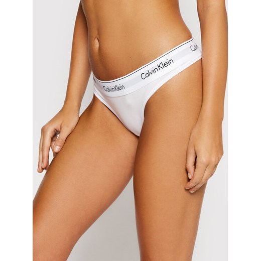 Calvin Klein Underwear Stringi 0000F3786E Biały ze sklepu MODIVO w kategorii Majtki damskie - zdjęcie 182761164