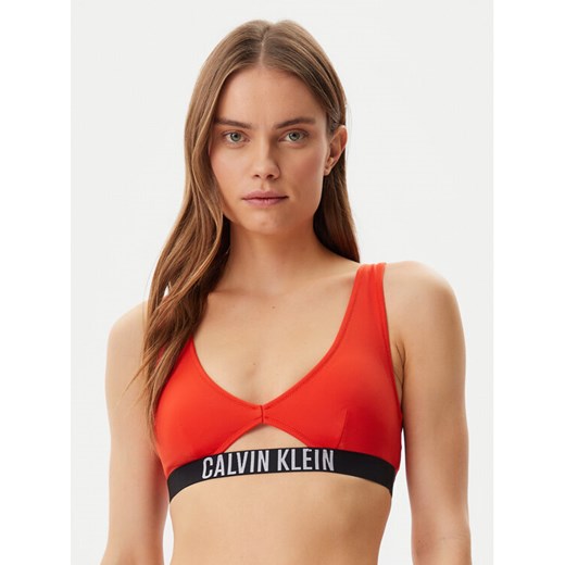 Calvin Klein Swimwear Góra od bikini KW0KW02745 Czerwony ze sklepu MODIVO w kategorii Stroje kąpielowe - zdjęcie 182761490