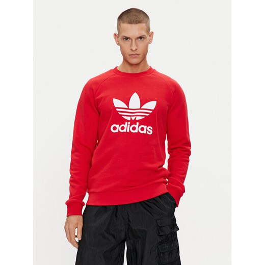 adidas Bluza adicolor Classics Trefoil IA4855 Czerwony Regular Fit ze sklepu MODIVO w kategorii Bluzy męskie - zdjęcie 182761922