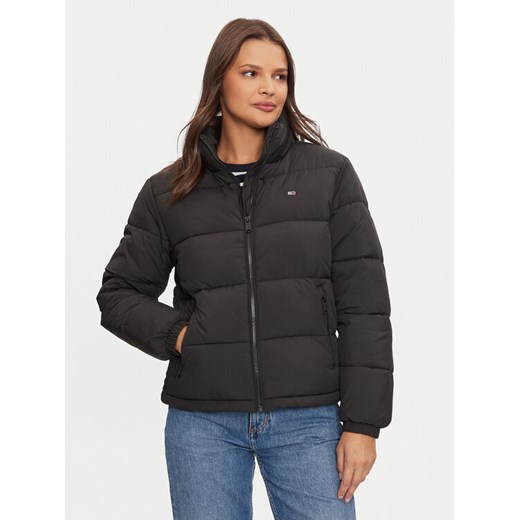 Tommy Jeans Kurtka zimowa Essential DW0DW18827 Czarny Regular Fit ze sklepu MODIVO w kategorii Kurtki damskie - zdjęcie 182762692