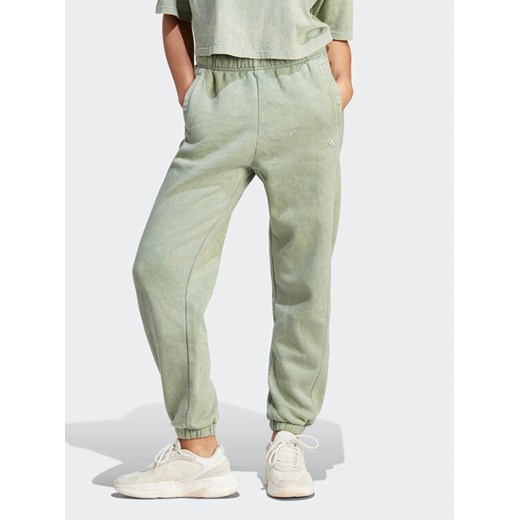adidas Spodnie dresowe ALL SZN Fleece Washed IL3272 Zielony Loose Fit ze sklepu MODIVO w kategorii Spodnie damskie - zdjęcie 182763192