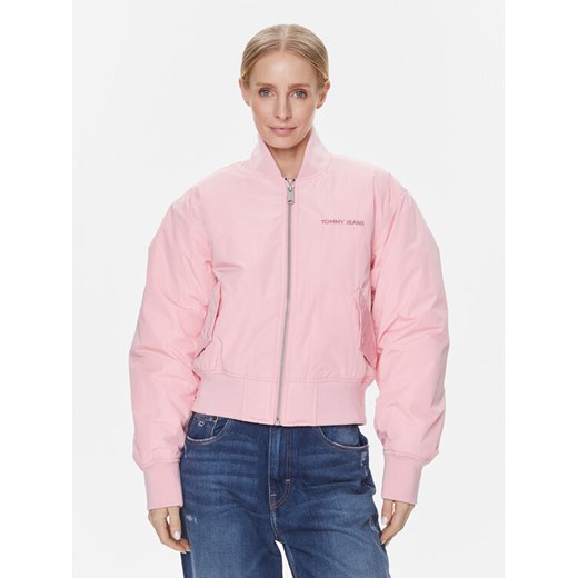 Tommy Jeans Kurtka bomber Classics DW0DW17240 Różowy Regular Fit ze sklepu MODIVO w kategorii Kurtki damskie - zdjęcie 182763752
