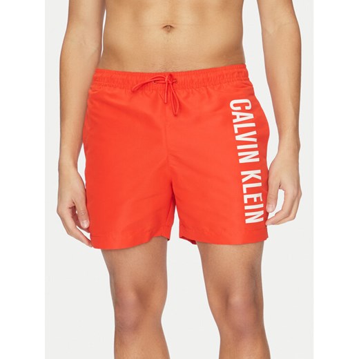 Calvin Klein Swimwear Szorty kąpielowe KM0KM01092 Czerwony Regular Fit ze sklepu MODIVO w kategorii Kąpielówki - zdjęcie 182763803