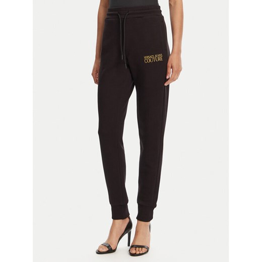 Versace Jeans Couture Spodnie dresowe 78HAAT06 Czarny Regular Fit ze sklepu MODIVO w kategorii Spodnie damskie - zdjęcie 182764082
