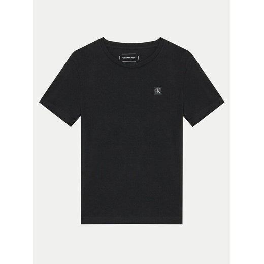 Calvin Klein Jeans T-Shirt IU0IU00543 Czarny Regular Fit ze sklepu MODIVO w kategorii T-shirty chłopięce - zdjęcie 182764282