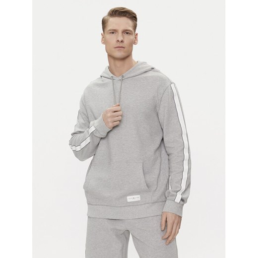 Tommy Hilfiger Bluza UM0UM03189 Szary Regular Fit ze sklepu MODIVO w kategorii Bluzy męskie - zdjęcie 182764462
