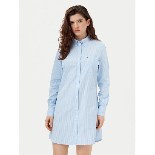 Tommy Jeans Sukienka koszulowa DW0DW20334 Niebieski Regular Fit ze sklepu MODIVO w kategorii Sukienki - zdjęcie 182764480