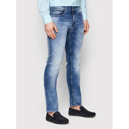 Tommy Jeans Jeansy Scanton DM0DM09554 Niebieski Slim Fit ze sklepu MODIVO w kategorii Jeansy męskie - zdjęcie 182765220