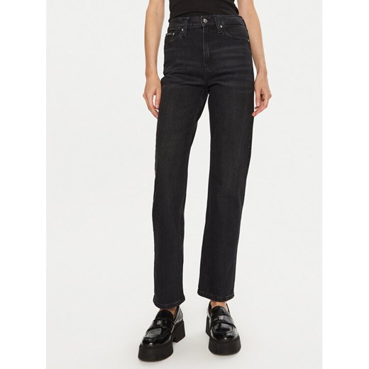 Calvin Klein Jeans Jeansy J20J224895 Czarny Straight Fit ze sklepu MODIVO w kategorii Jeansy damskie - zdjęcie 182765401