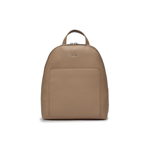 Calvin Klein Plecak Must Dome K60K611363 Beżowy ze sklepu MODIVO w kategorii Plecaki - zdjęcie 182765691