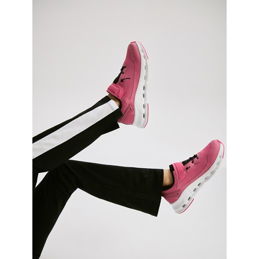 Reserved - Lekkie sneakersy - intensywny róż ze sklepu Reserved w kategorii Buty sportowe dziecięce - zdjęcie 183545142