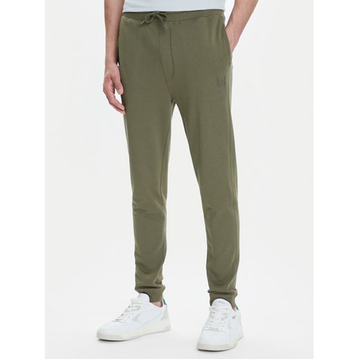 BOSS Spodnie dresowe Sestart 50509303 Zielony Regular Fit ze sklepu MODIVO w kategorii Spodnie męskie - zdjęcie 183551573
