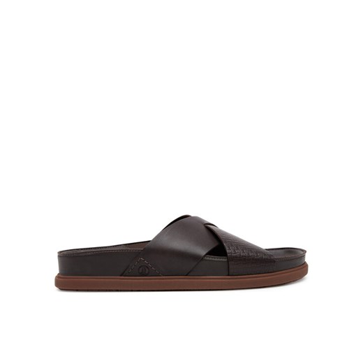 Clarks Klapki Torford Cross 26180888 Brązowy ze sklepu MODIVO w kategorii Klapki męskie - zdjęcie 183558474