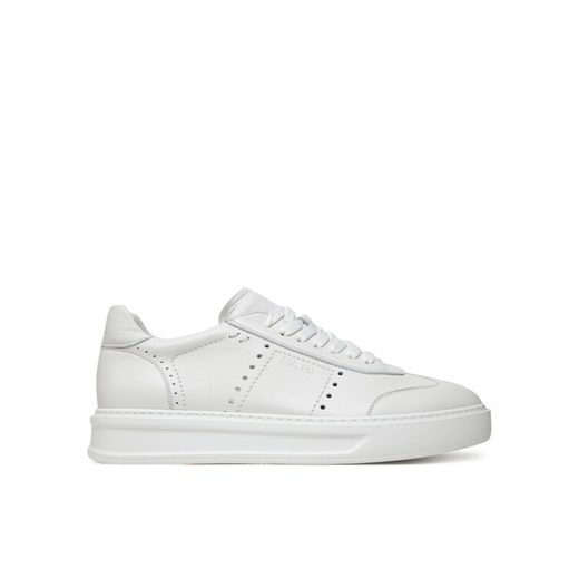 Fabi Sneakersy FU0261 Biały ze sklepu MODIVO w kategorii Buty sportowe męskie - zdjęcie 183558514