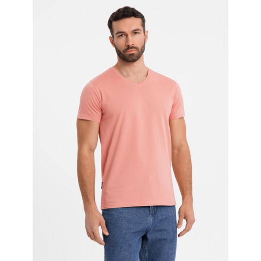 Klasyczna męska bawełniana koszulka z dekoltem w serek BASIC – różowa V7 OM-TSBS-0237 ze sklepu ombre w kategorii T-shirty męskie - zdjęcie 183575142
