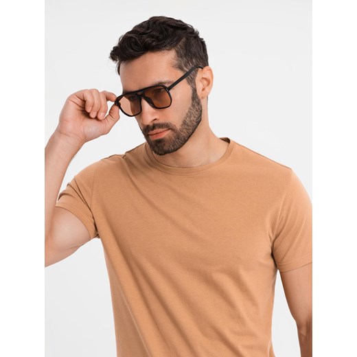 T-shirt męski klasyczny bawełniany BASIC - brązowy V21 OM-TSBS-0236 ze sklepu ombre w kategorii T-shirty męskie - zdjęcie 183575170