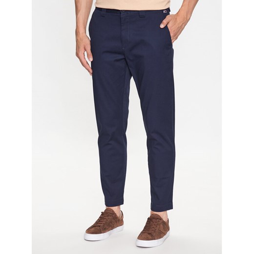 Tommy Jeans Chinosy Dad DM0DM16762 Granatowy Slim Fit ze sklepu MODIVO w kategorii Spodnie męskie - zdjęcie 183593424