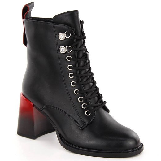 Botki damskie na ozdobnym obcasie czarne D&amp;A S.Barski Premium Collection MR880-132 ze sklepu ButyModne.pl w kategorii Botki - zdjęcie 183597842