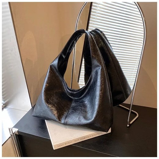 Skórzana torba na ramię - Czarny ze sklepu Intimica.pl w kategorii Torby Shopper bag - zdjęcie 183602691