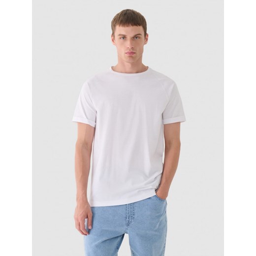 Męski t-shirt basic Outhorn OTHWAW24TTSHM2386 - biały ze sklepu Sportstylestory.com w kategorii T-shirty męskie - zdjęcie 183608924