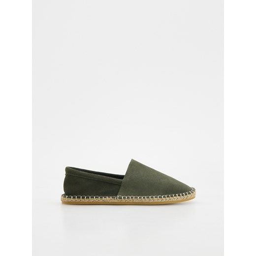 Reserved - Zamszowe espadryle - jasny zielony ze sklepu Reserved w kategorii Espadryle męskie - zdjęcie 183610913