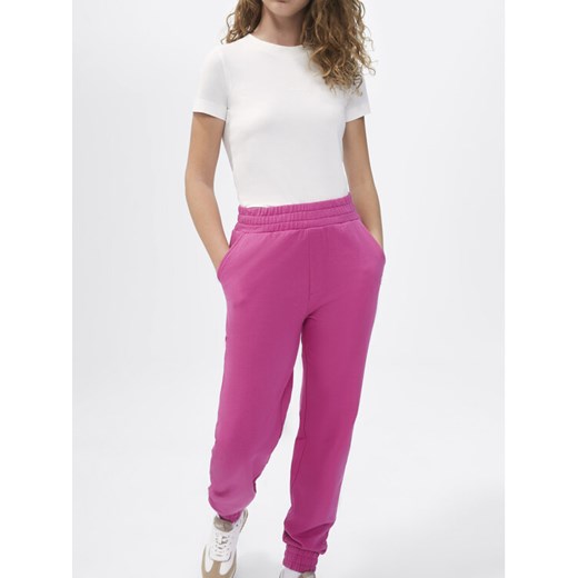 Sprandi Spodnie dresowe SP22-SPD102 Różowy Relaxed Fit ze sklepu MODIVO w kategorii Spodnie damskie - zdjęcie 183613153