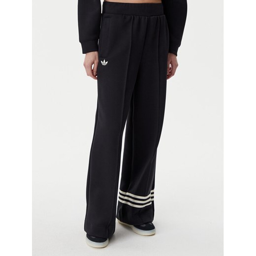 adidas Spodnie dresowe adicolor Neuclassics JI8516 Czarny Loose Fit XS MODIVO
