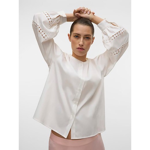 Vero Moda Bluzka w kolorze białym ze sklepu Limango Polska w kategorii Koszule damskie - zdjęcie 183623710