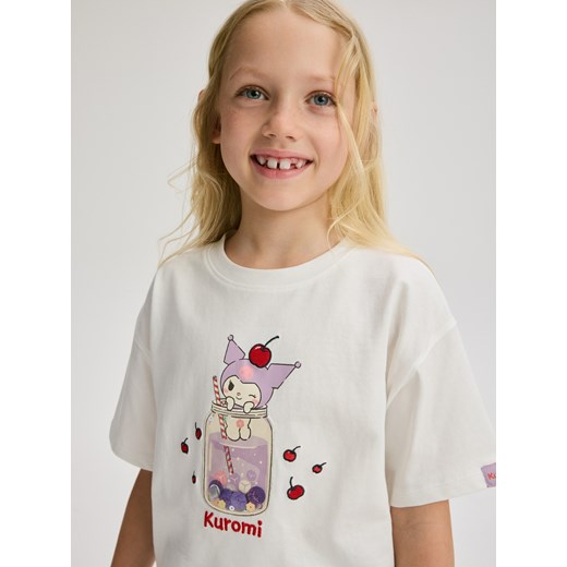 Reserved - T-shirt z aplikacją Kuromi - złamana biel ze sklepu Reserved w kategorii Bluzki dziewczęce - zdjęcie 183640991