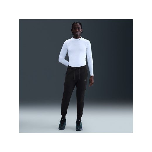 Męskie dzianinowe joggery Nike Tech - Czerń ze sklepu Nike poland w kategorii Spodnie męskie - zdjęcie 183641983
