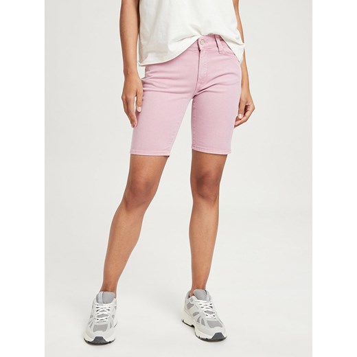 Cross Jeans Szorty dżinsowe w kolorze jasnoróżowym ze sklepu Limango Polska w kategorii Szorty - zdjęcie 183642580
