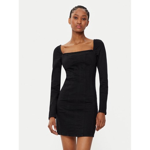 Guess Sukienka jeansowa W5RK84 D4PZ0 Granatowy Regular Fit ze sklepu MODIVO w kategorii Sukienki - zdjęcie 183652650