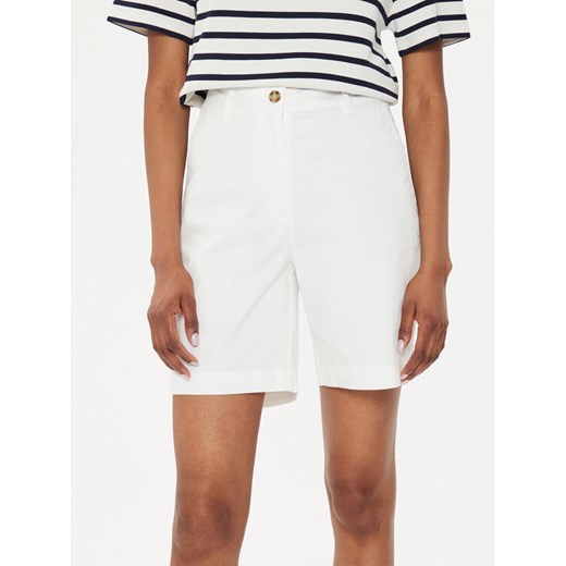 Gant Szorty materiałowe Chino 4020078 Biały Slim Fit ze sklepu MODIVO w kategorii Szorty - zdjęcie 183652822