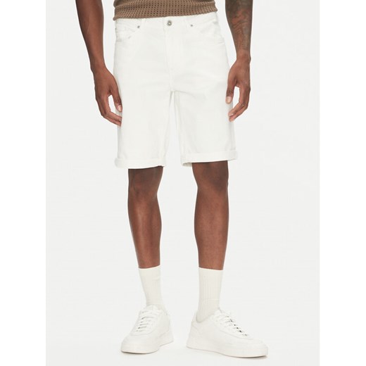 Lindbergh Szorty jeansowe 30-550002WHI Biały Regular Fit ze sklepu MODIVO w kategorii Spodenki męskie - zdjęcie 183652952