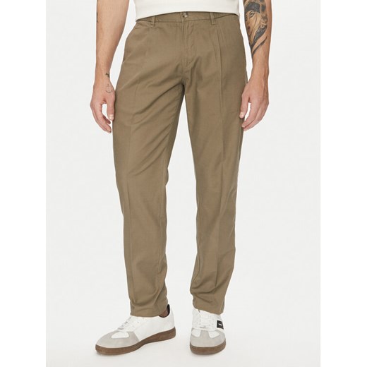 Marc O'Polo Chinosy 523 1340 10134 Zielony Tapered Fit ze sklepu MODIVO w kategorii Spodnie męskie - zdjęcie 183660214